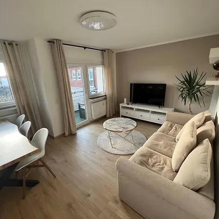 Zwischen Bvb Stadion Und Uni 도르트문트